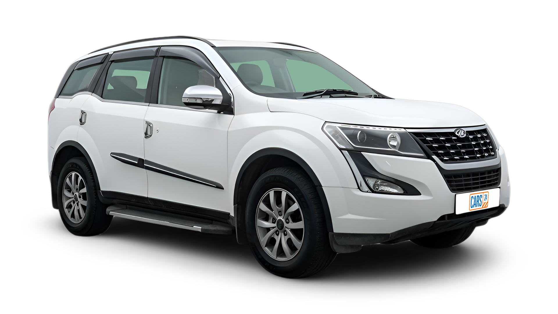 Mahindra XUV500-img